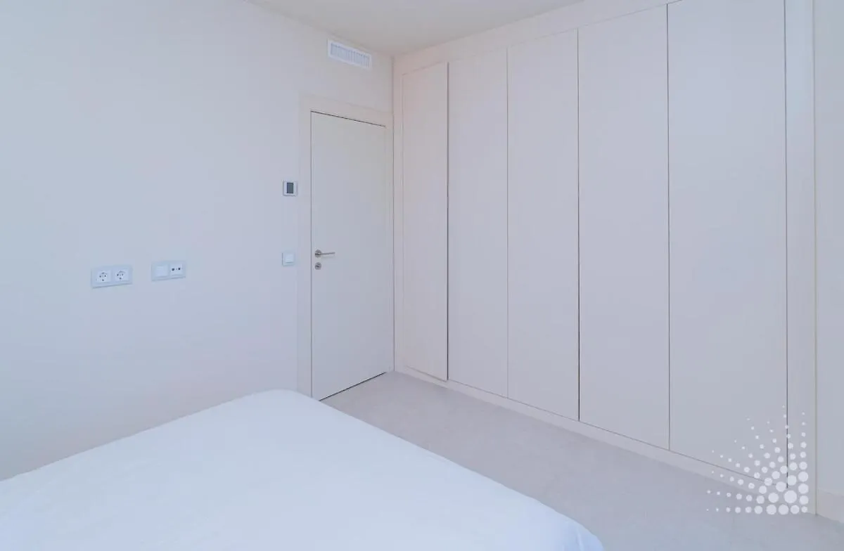Beautiful Velaya Beachfront 2 Bedrooms Rdr496 Estepona 0*,  Espanha